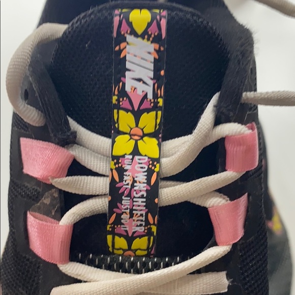 floral Nike running downshifters - Picture 3 of 4